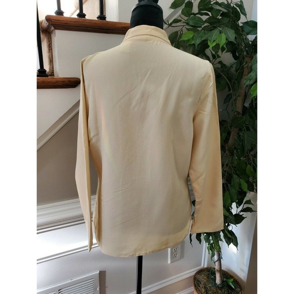 Munsingwear Women's Cream Rayon Buttons Front Long Sleeve Top Shirt Size Medium - Picture 6 of 11
